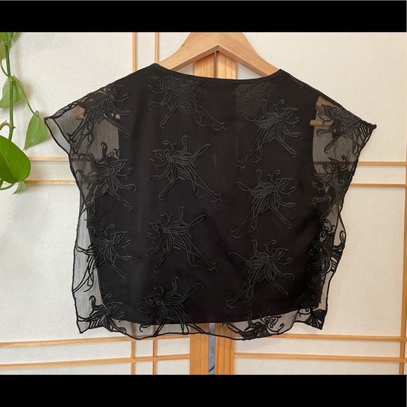 BCBG Flutter Lace Crop Top - Picture 4 of 5